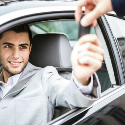 8 Questions to Ask an Automobile Dealer When Purchasing a Car