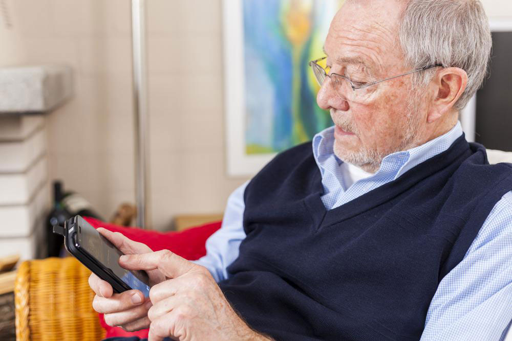 Affordable cell phone plans for seniors in the country