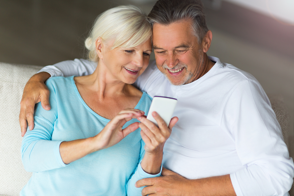 Choose A Good Cellphone To Enjoy The Benefits Of Aarp Plans