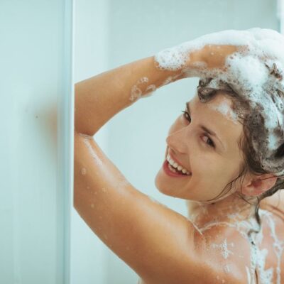 How to choose the right moisturizing shampoo for dry hair