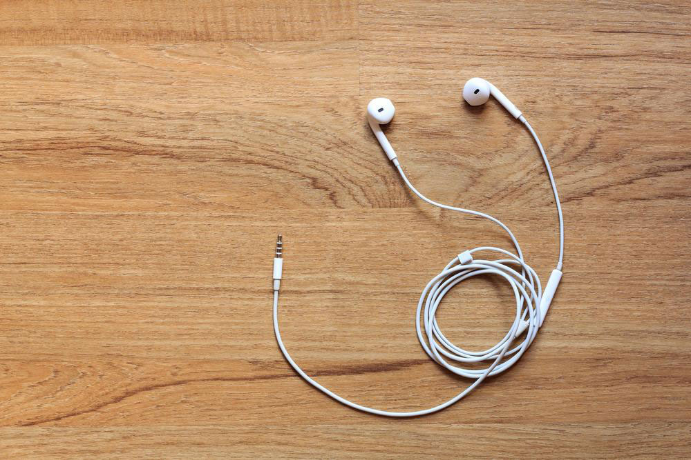 Types of earphones for mobile phones