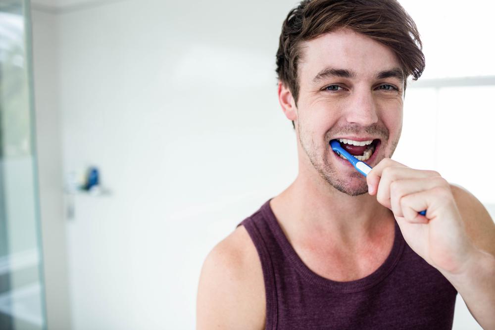 Teeth whitening strips vs teeth whitening toothpaste