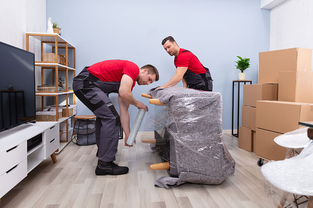 4 tips to consider before you hire packers and movers