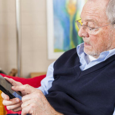 Best no contract cell phone plans for seniors