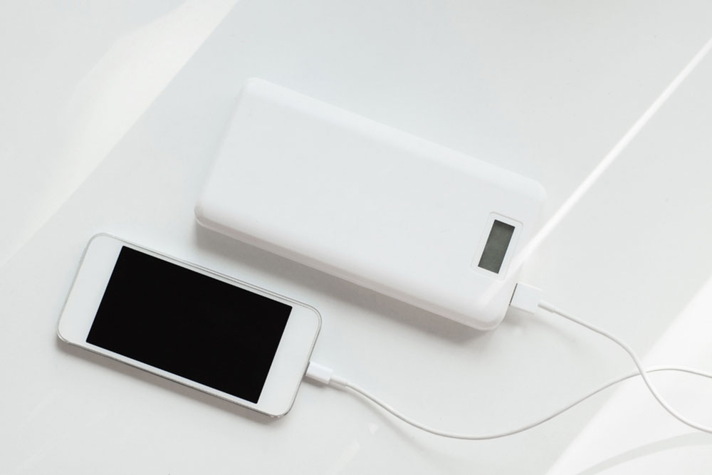 Here&#8217;s why mobile power banks are super useful on the go