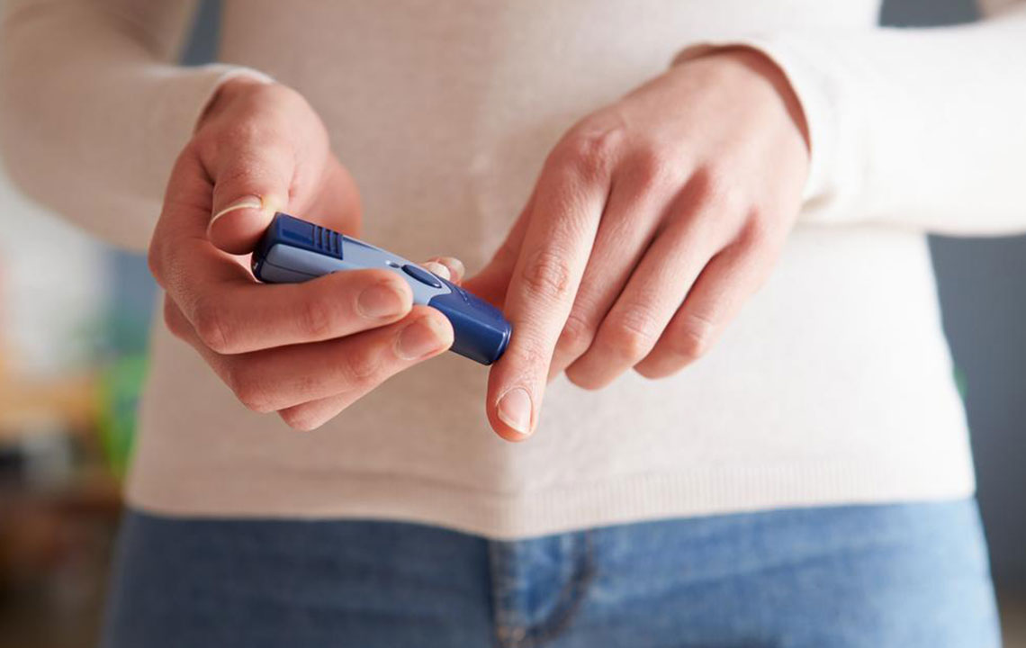 Symptoms and Treatment Options for Low Blood Sugar