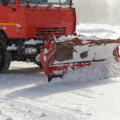 Things to consider before choosing a plow attachment for your truck