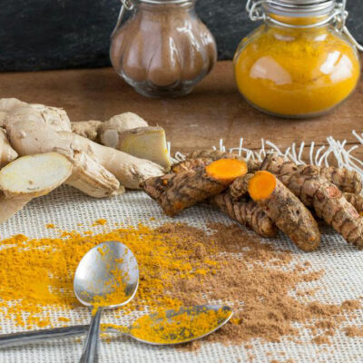 8 Amazing Health Benefits of Turmeric Curcumin