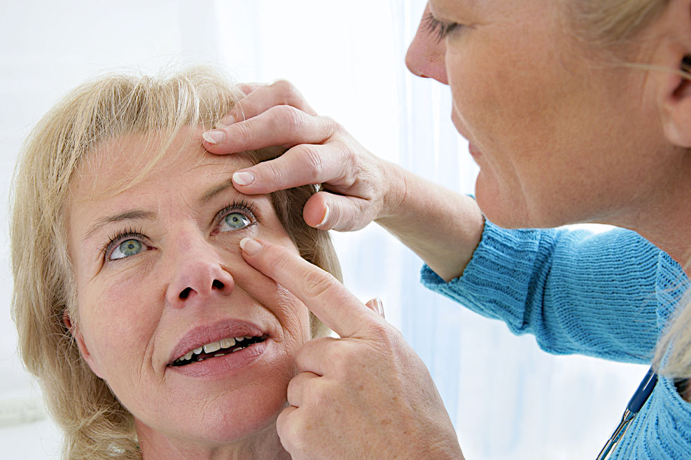 7 Methods to Slow Down Macular Degeneration